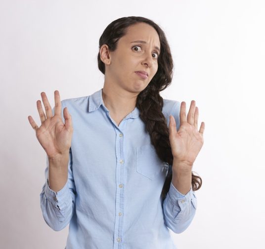 Body Language Mistakes Business Leaders Make